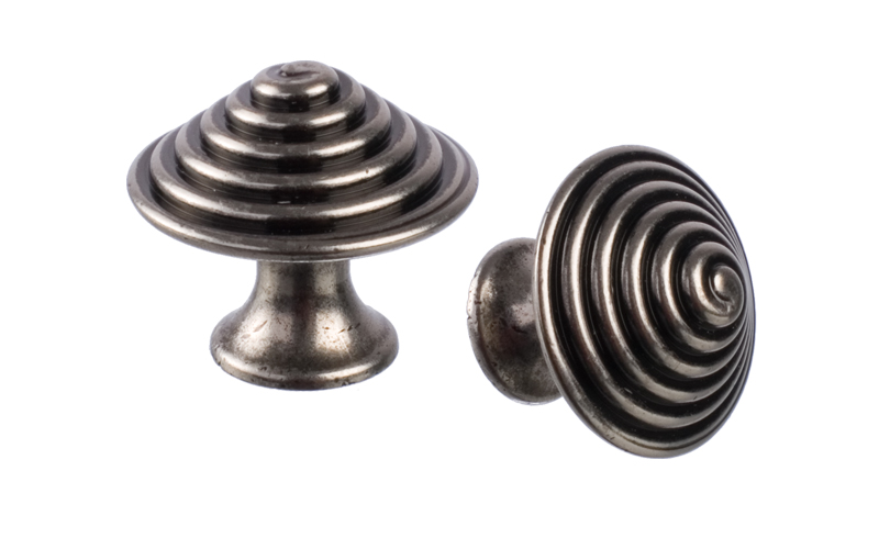Knopp Loop Patinerad Nickel