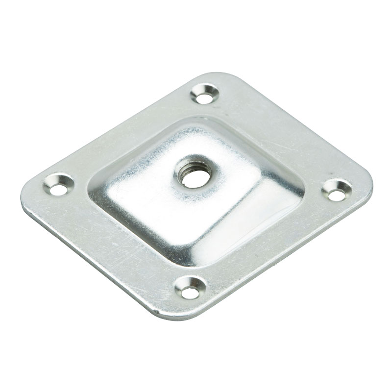Vinklad fästplatta M8 66x58 mm 10° stål