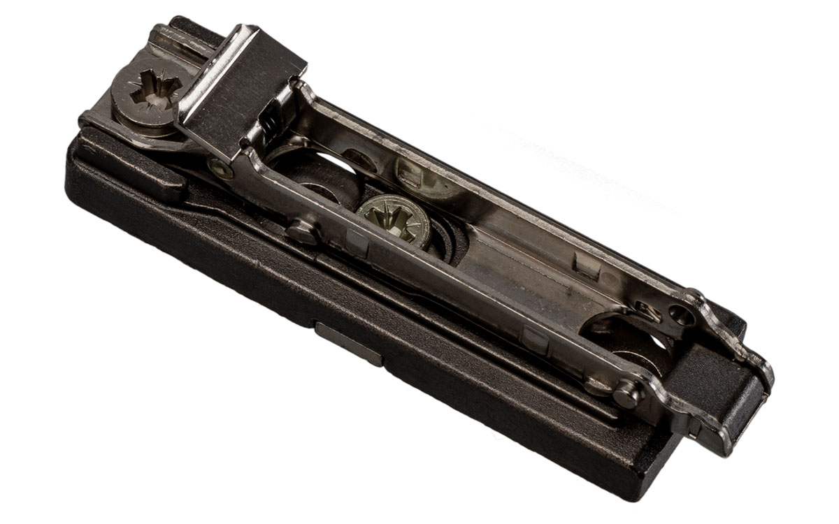 Monteringsplatta 21+32 mm H=3 (BAP3R36) Titanium